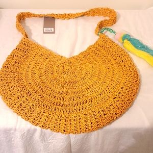 Straw boohoo purse